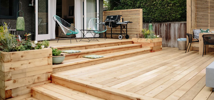 Cedar Decking in Lake View Terrace, CA