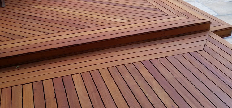 Redwood Decking Material in Lake View Terrace, CA